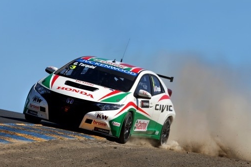 Top 6 voor Tom Coronel, Tarquini snelt naar de overwinning + UITSLAG